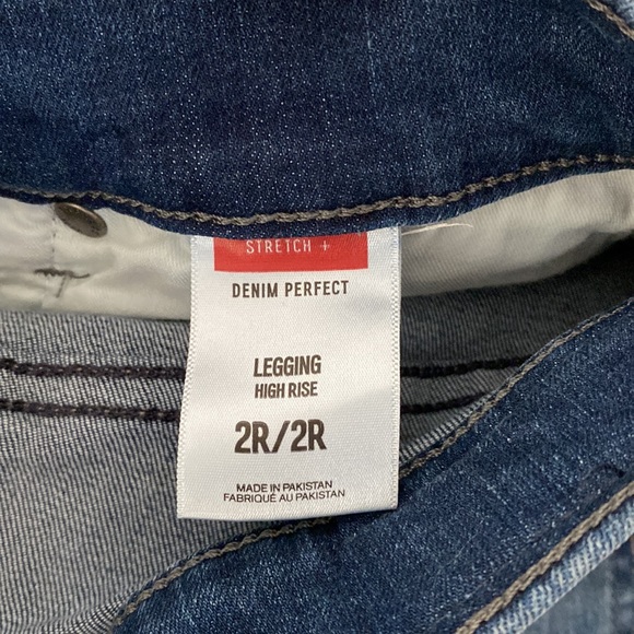Express denim perfect high rise legging - Picture 3 of 3